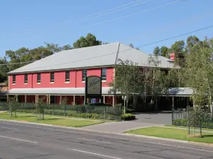 เดอะลอว์ซัน ริเวอร์ไซด์ สวีทส์