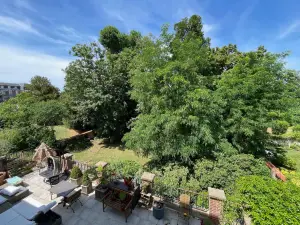 馬諾伊城市休閑酒店