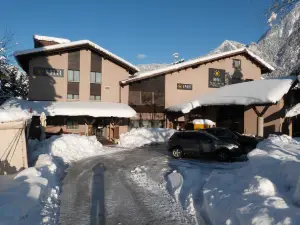 Hotel Sportcenter Fünf Dörfer AG