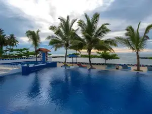 Avery Coconut Island Waterpark Beach Resort Carita