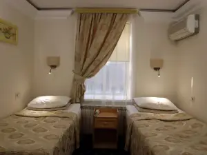 Shakhristan Hotel