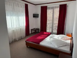 Cabana Izvoarele Doftanei