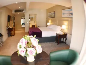Rooms At Rue