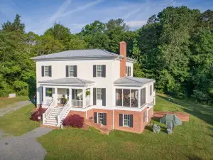 Hill of Content B&B