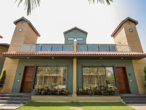 La Casa Club & Resort