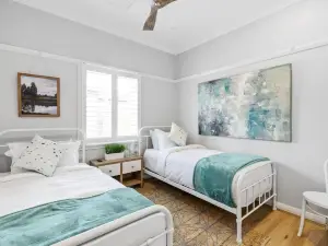 Balmoral Beauty - Elevated Living on the Esplanade Balo1