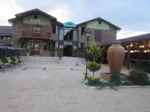 MarLiv Complex