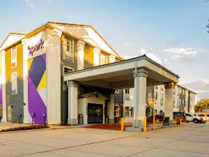 Spark by Hilton Lafayette South