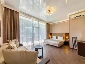 Mari Hotel