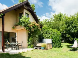 Vitrage Holiday Village and Spa