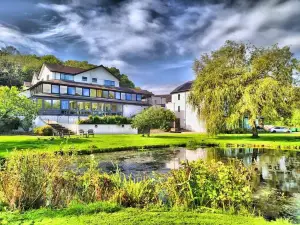 Damson Dene Hotel