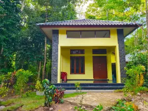 Santi Garden Bungalows