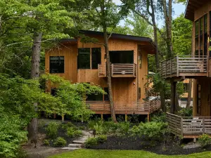 วูดสต็อคเวย์ โฮเต็ล