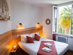 Maison Tournesol Relaxing Stay with Massages Near Pau and Jurançon
