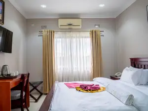 Nyamfinzi Hotel