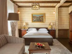 TSELEEVO CLUB & RESORT (Целеево Клуб & Резортбывш. Целеево Гольф и Поло Клуб)