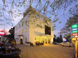 Hotel Park Residency Kuttiyadi