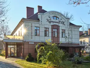 卡庫辛多姆酒店