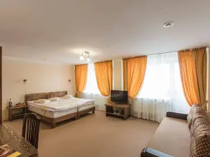 Golden Beach club hotel