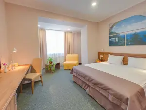 Platov na Dubovskogo Hotel