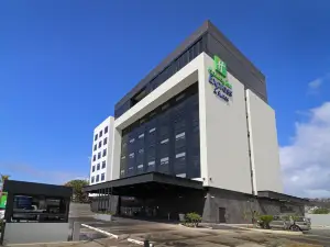 Holiday Inn Express & Suites Ensenada Centro