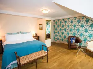 Townhouse Boutique Hotel