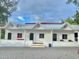 La Casa Blanca Binoclutan Beach Resort