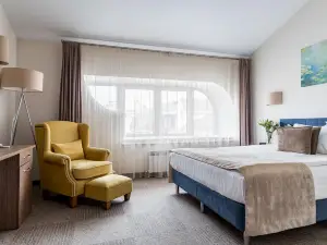 Staryij Dvorik Na Orlovskoj Hotel