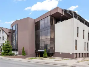 Hotel Charter Otopeni