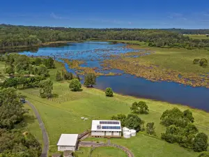 Narangba Motel (Formerly Brisbane North B&B and Winery)