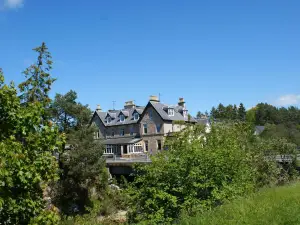 Carrbridge Hotel