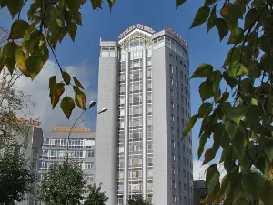 Палас (Palace)