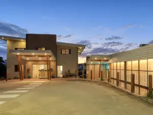 Club Maclean Motel