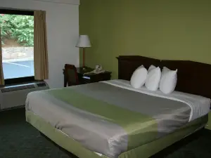Travelodge by Wyndham Roanoke