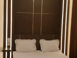 Airport Hotel
