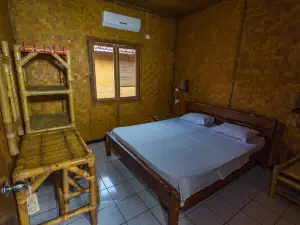 Ocean Queen Resort