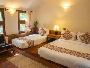 Riverside Spring Resort