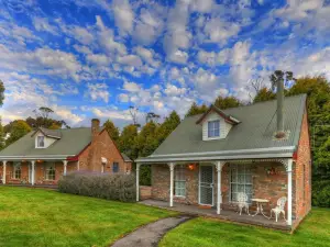 Rosebank Cottage Collection