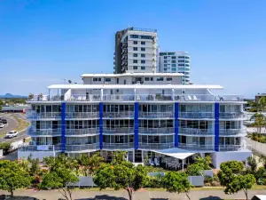 Coral Sea Apartments