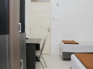 Afaris House