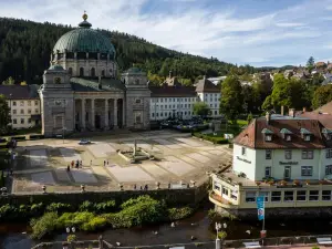 Dom-Hotel