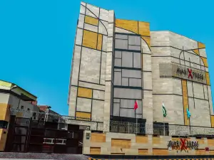 Avari Xpress Hotel - Multan