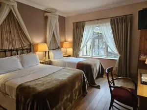 The Old Bank Bruff Family Town House