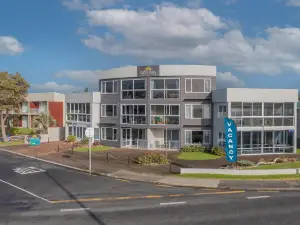 워터프런트 아파트먼트 휘티앙가