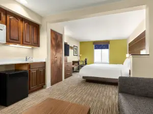 Holiday Inn Express & Suites Philadelphia - MT. Laurel