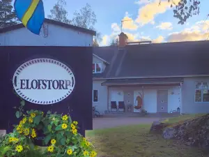 Stor lägenhet I Elofstorps Missionshus