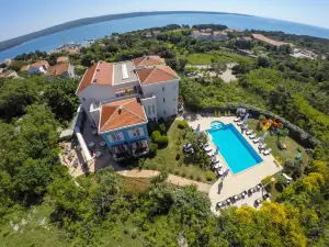 Family Resort Hotel Manora