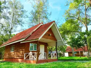 The Golden View Resort Suan Phueng