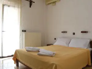 Hotel Lefkes