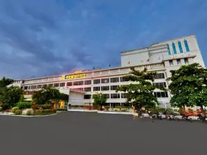 SRM Hotel Maraimalai Nagar Chennai